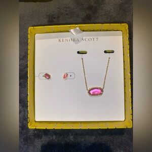 BNIB Kendra Scott Elisa and Mini Ellie Gold & Pink-Hues Azalea Illusion Set $165